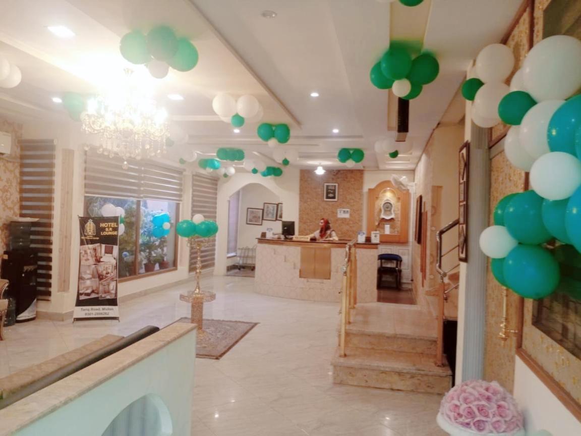 Hotel S.R. Lounge Multan Esterno foto