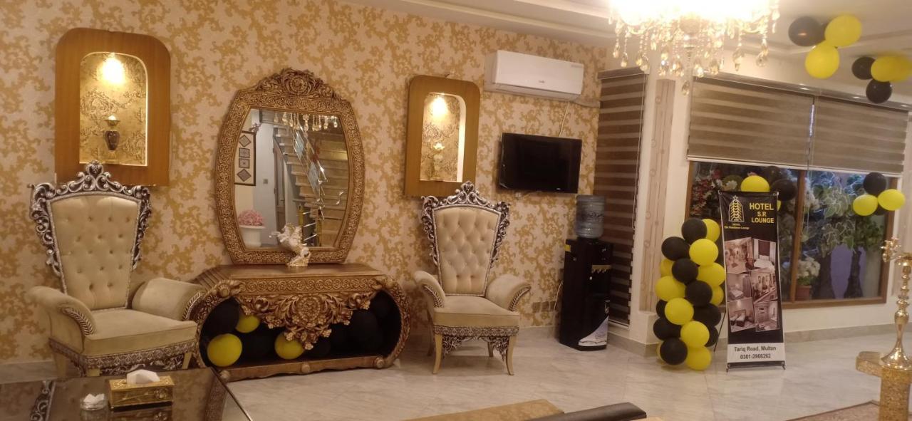 Hotel S.R. Lounge Multan Esterno foto