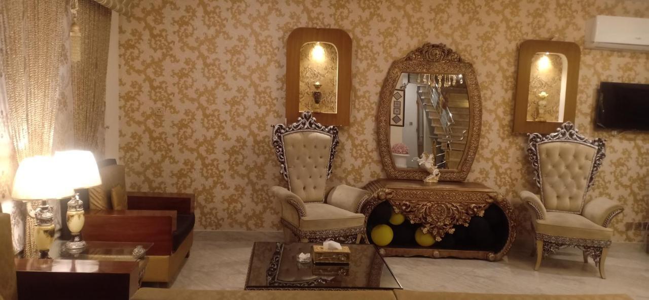 Hotel S.R. Lounge Multan Esterno foto