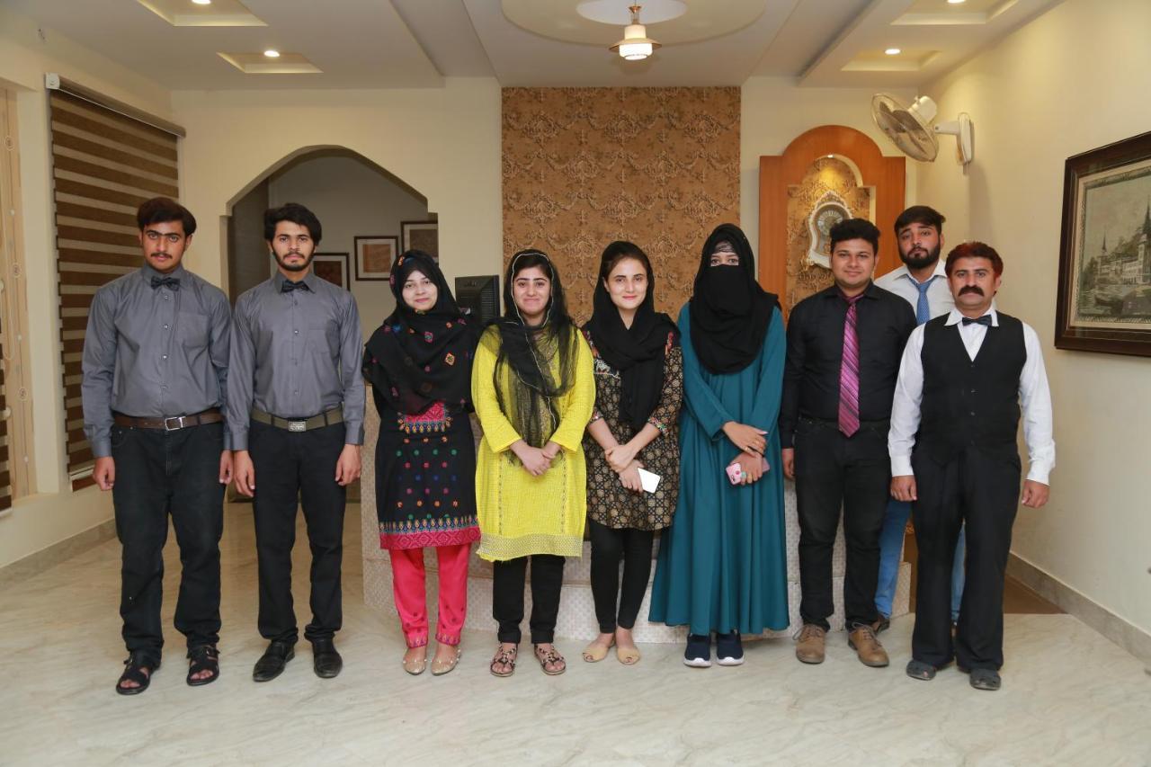 Hotel S.R. Lounge Multan Esterno foto